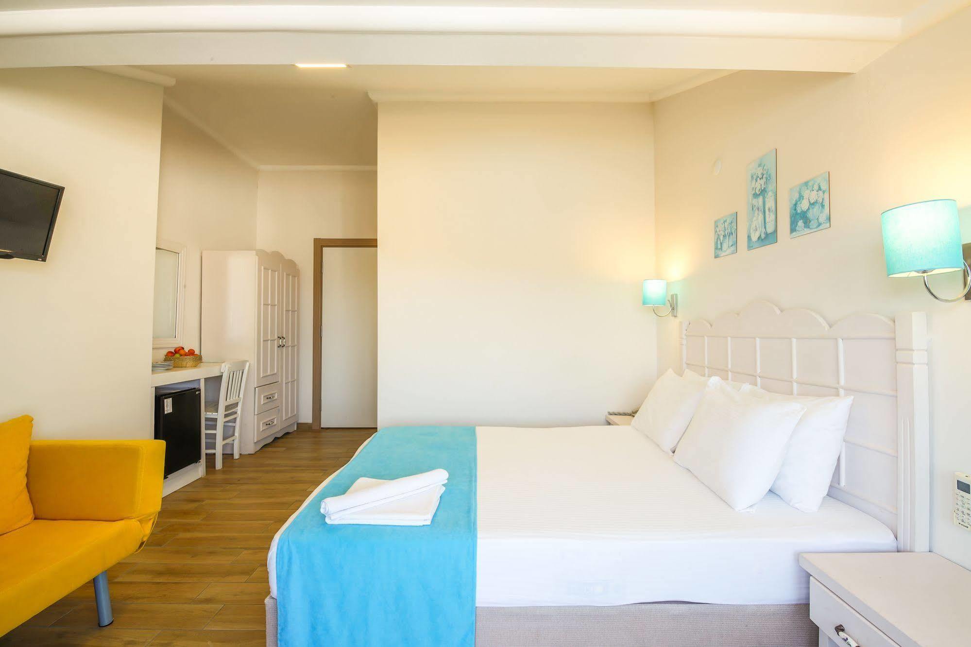 Bora Hotel Datca Exterior photo